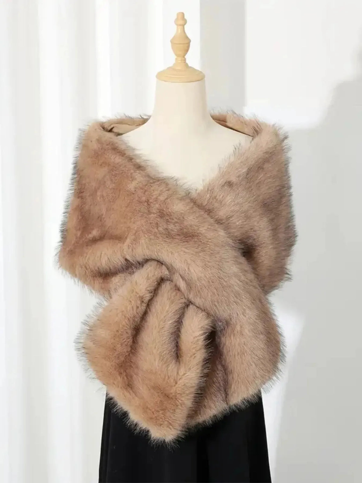 Faux Fox Fur Shawl - 26x160cm Plush Winter Wrap for Evening and Weddings
