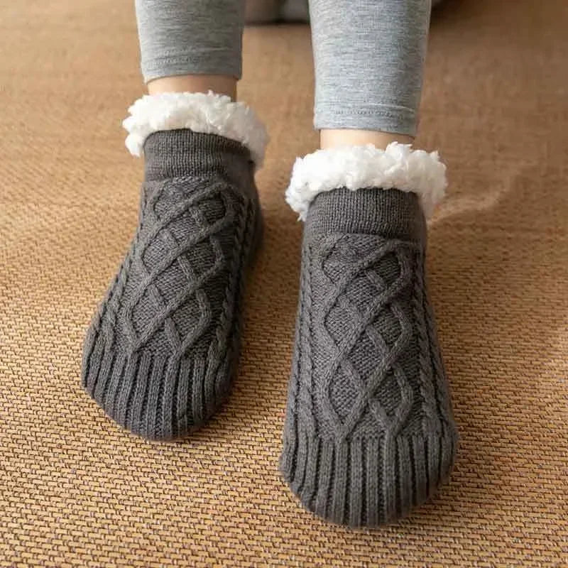 Fleece Slipper Socks - Non-Slip Knitted Home Socks in Sizes 35 to 45