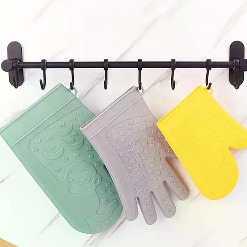 Silicone Oven Gloves - Non-Slip Professional Mitts for Baking and Grilling