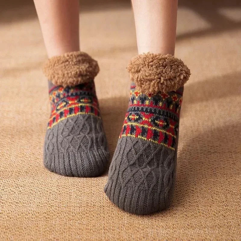 Fleece Slipper Socks - Non-Slip Knitted Home Socks in Sizes 35 to 45