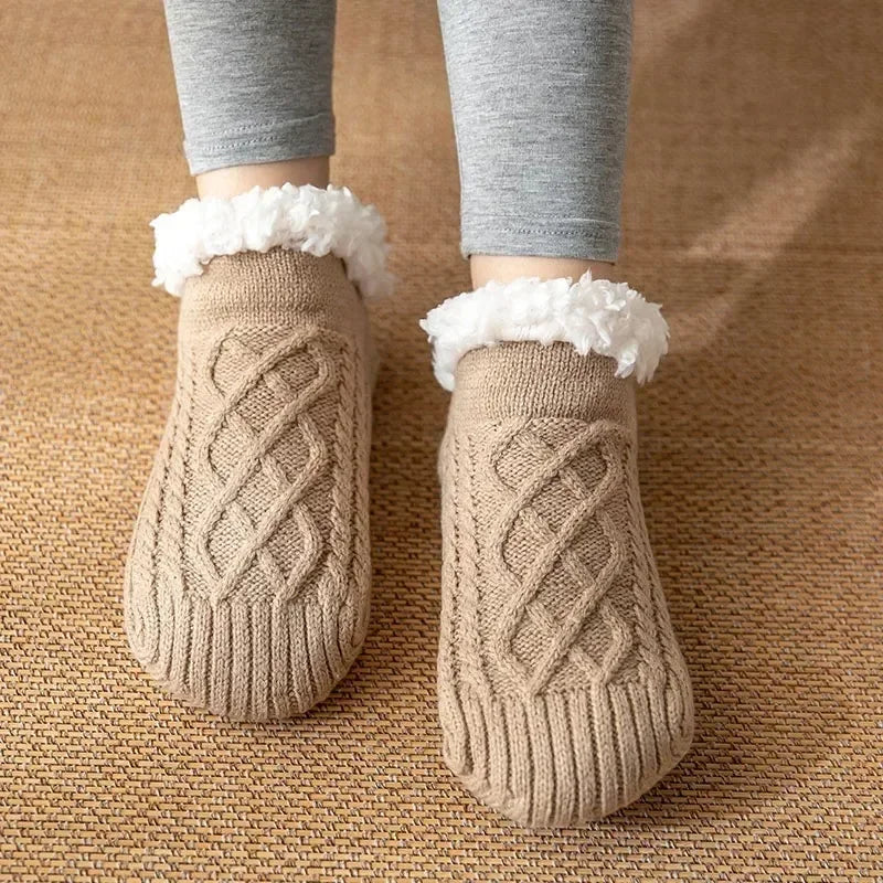 Fleece Slipper Socks - Non-Slip Knitted Home Socks in Sizes 35 to 45