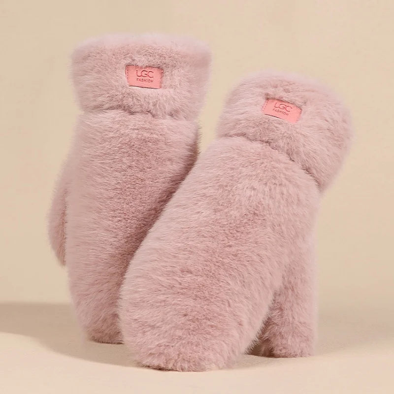 Imitation Rabbit Fur Gloves - Windproof Plush Winter Gloves in One Size