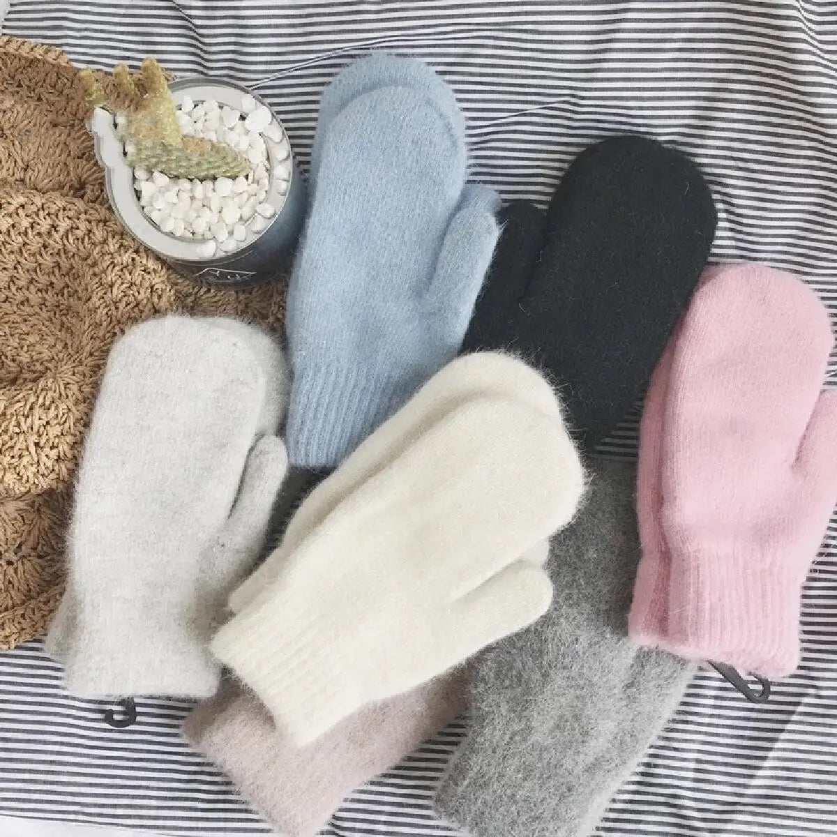 Womens Cashmere Winter Gloves - Soft Knitted Fur Trim Warmth in 5 Colours
