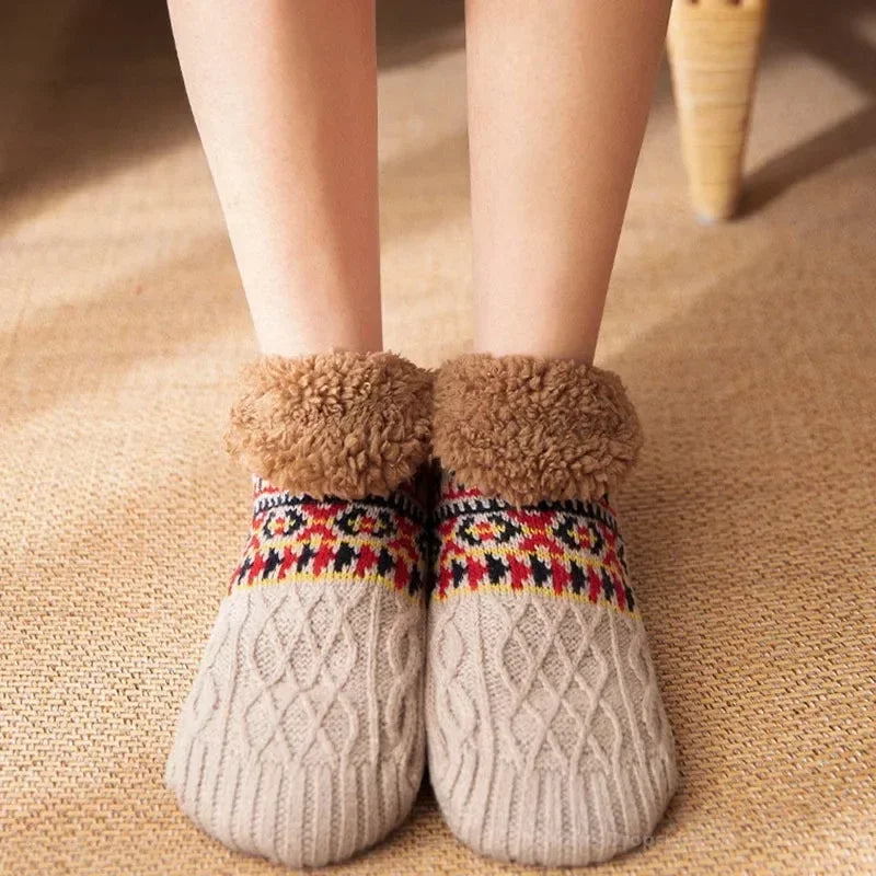 Fleece Slipper Socks - Non-Slip Knitted Home Socks in Sizes 35 to 45